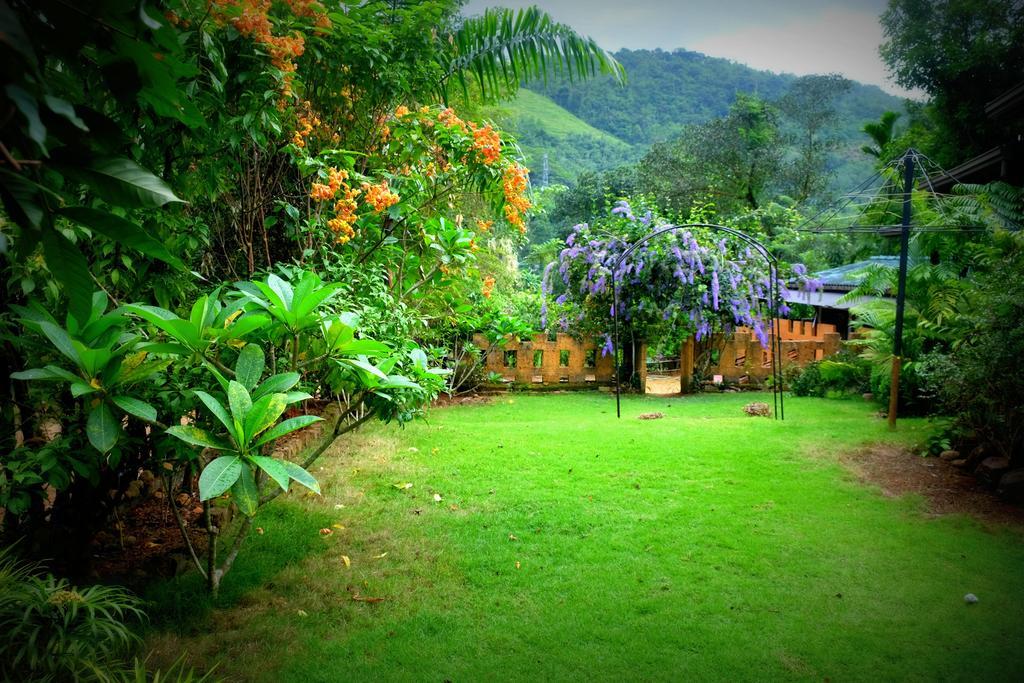 Sapphire Holiday Resort Ratnapura Exteriér fotografie